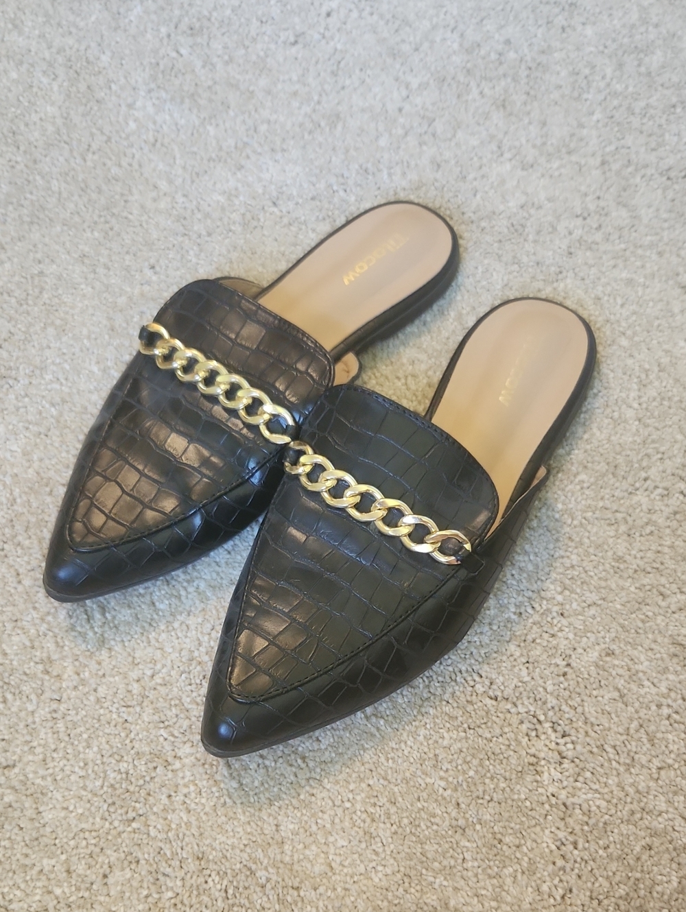 TiloCow - Black Croc-Embossed Pointed Mule with Gold Chain - 8